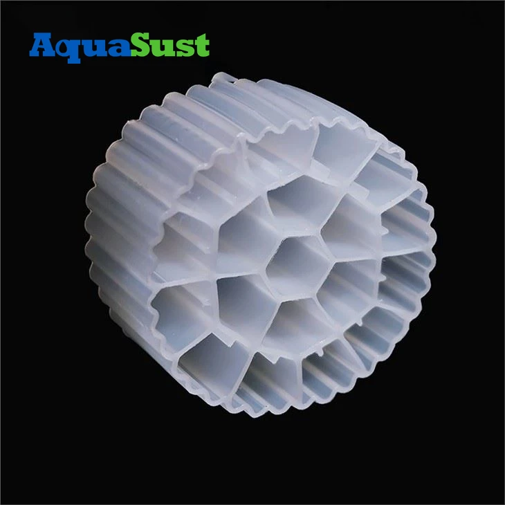 Čistič bazénu aquakultury